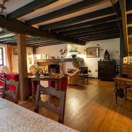 Altzugarria, Ancienne Ferme Basque, Authentique Et Familiale A Holiday home *