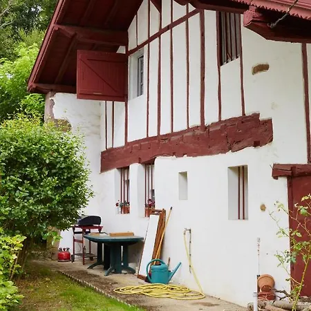 بيت للعطل Altzugarria, Ancienne Ferme Basque, Authentique Et Familiale A