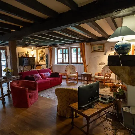 بيت للعطل Altzugarria, Ancienne Ferme Basque, Authentique Et Familiale A ساري