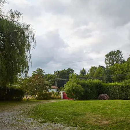Altzugarria, Ancienne Ferme Basque, Authentique Et Familiale A Holiday home Sare