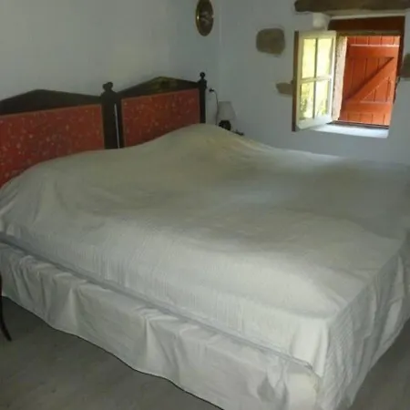 Altzugarria, Ancienne Ferme Basque, Authentique Et Familiale A Holiday home